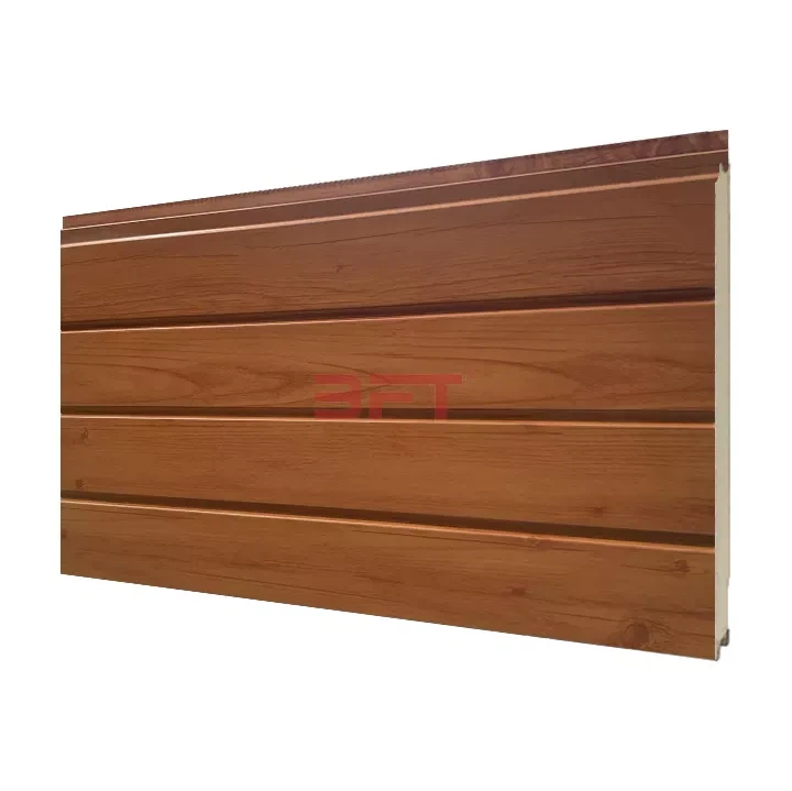 Panneau de revêtement en métal cannelé à grain de bois